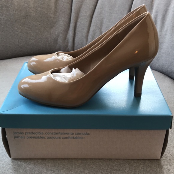 Comfort plus Shoes - Picture 2 of 5